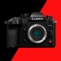 Panasonic LUMIX GH6 mirrorless camera