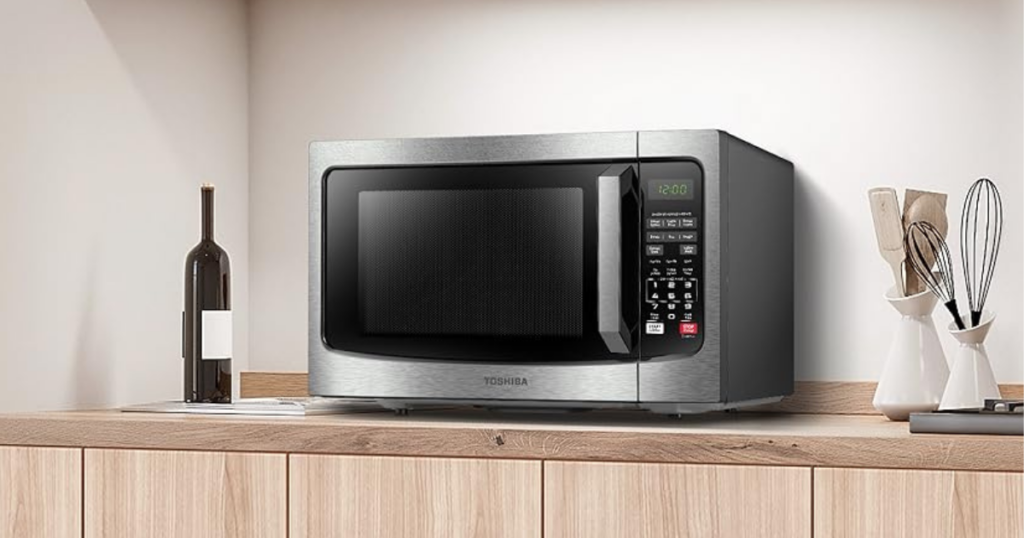 Toshiba EM131A5C-SS Countertop Microwave Oven